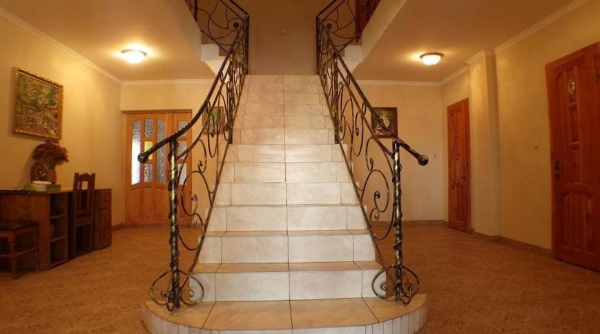Hotel Wood House à Pilipets Extérieur photo
