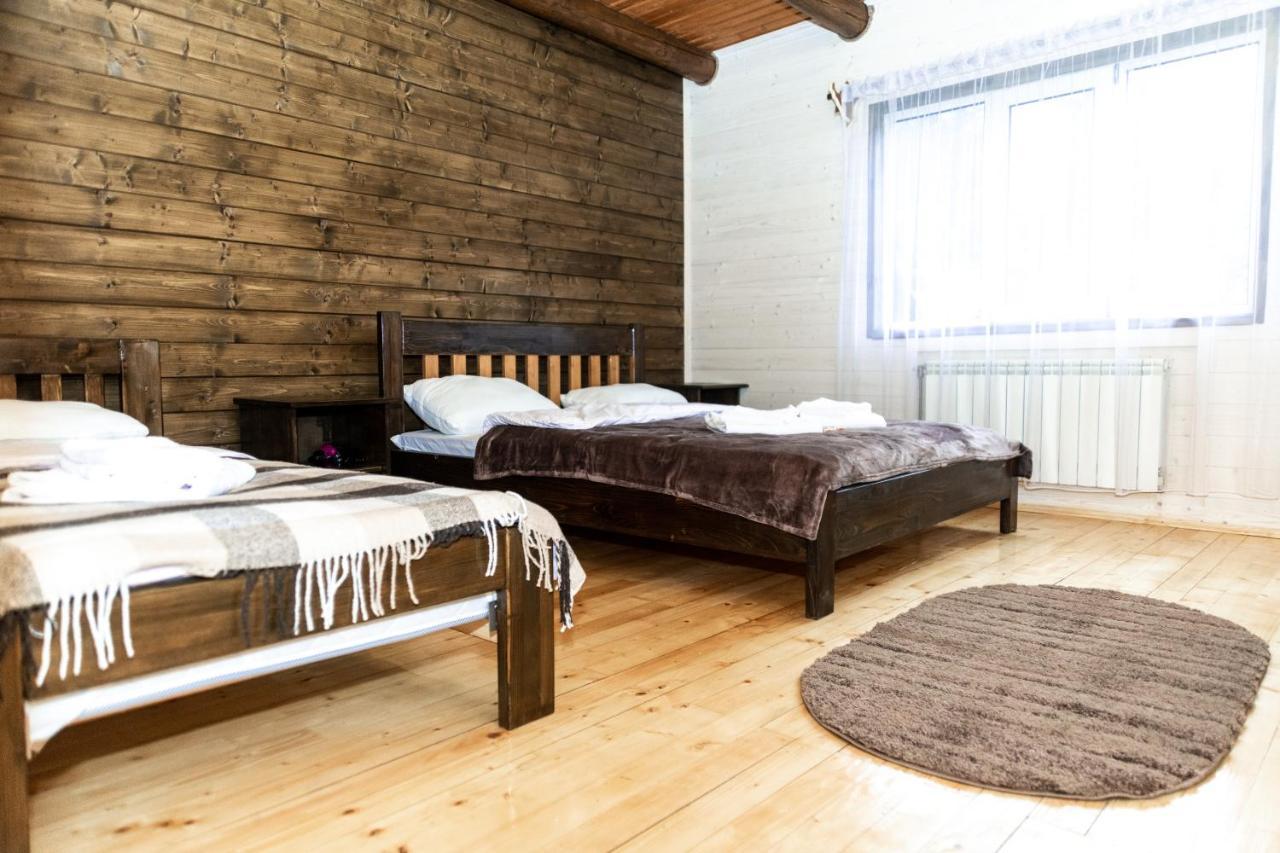 Hotel Wood House à Pilipets Extérieur photo