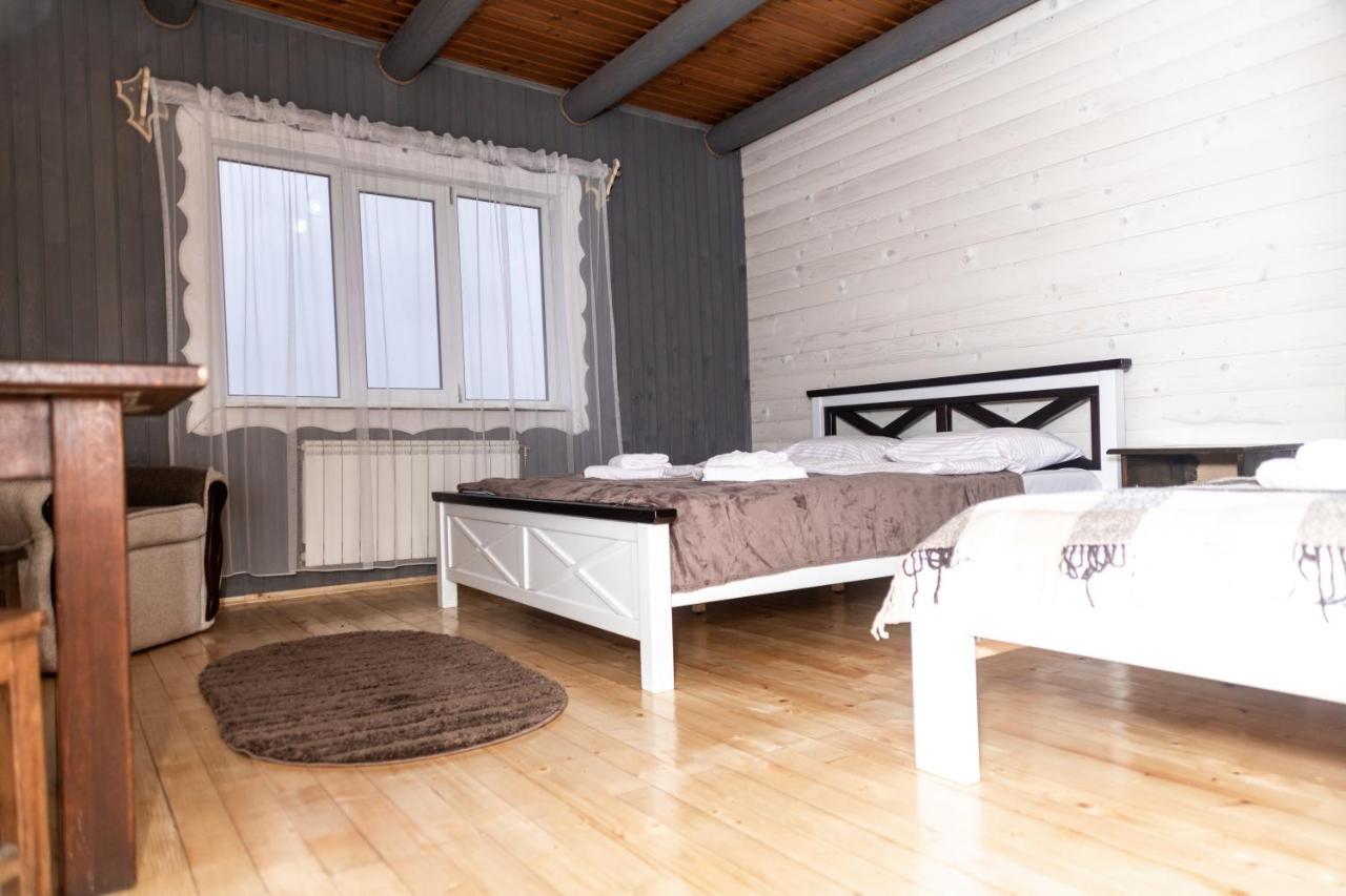 Hotel Wood House à Pilipets Extérieur photo