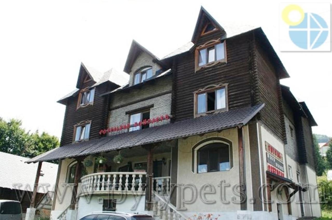 Hotel Wood House à Pilipets Extérieur photo